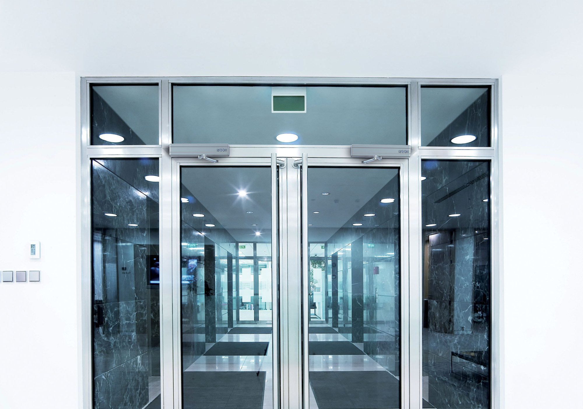 Porte Automatiche a Battente FAAC